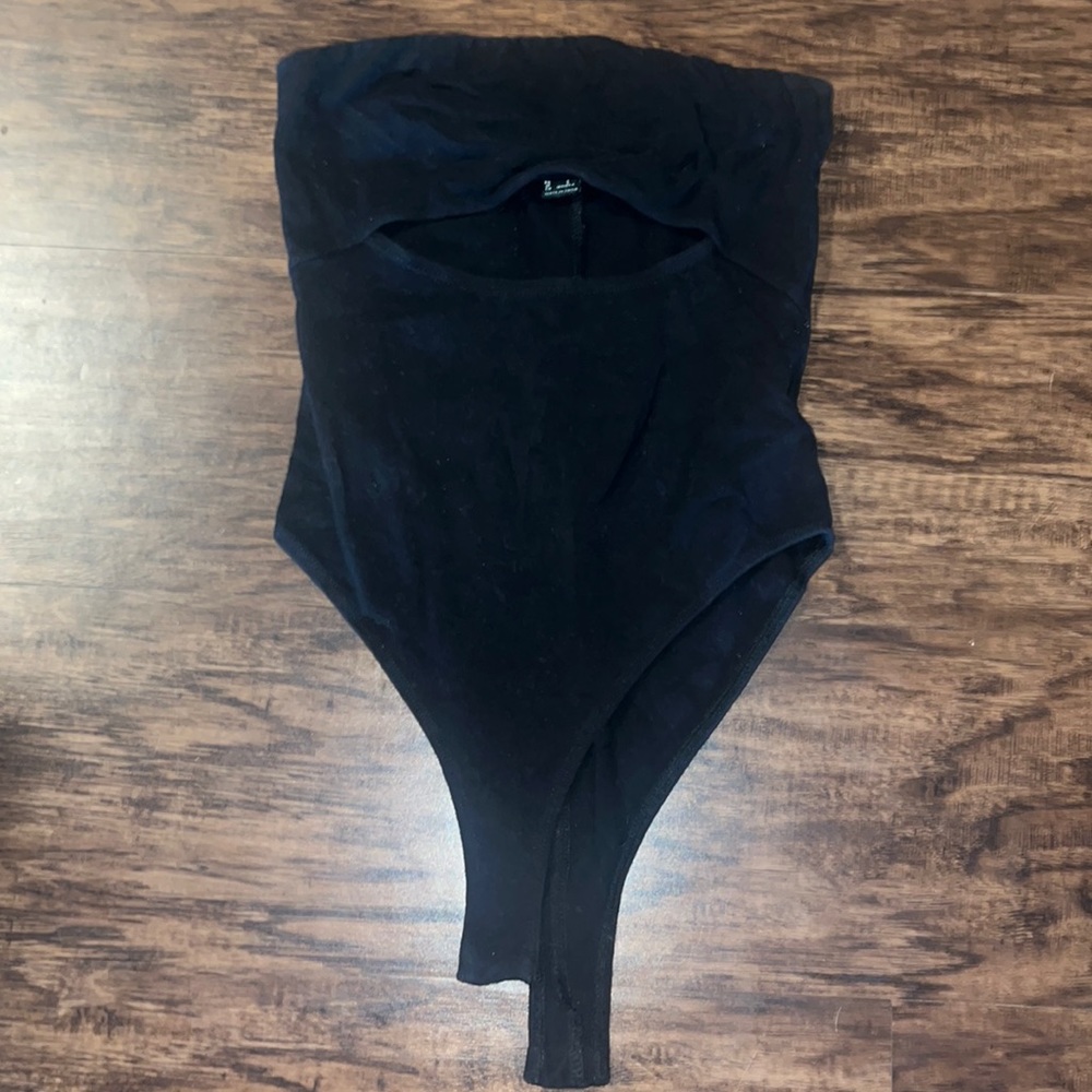 Black Strapless open Top